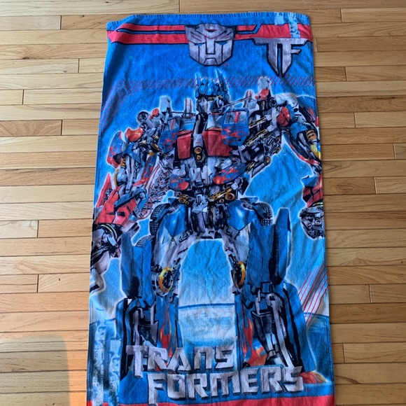 2008 transformers Optimus Prime Beach Towel - Picture 1 of 4